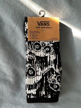 NWT Vans Skull Print Black and White Socks